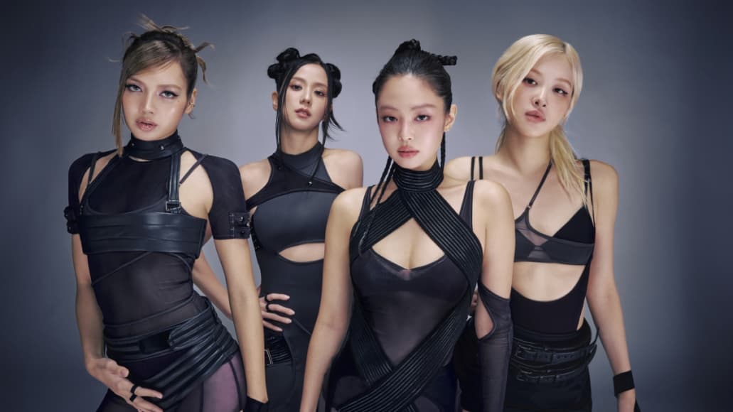 BLACKPINK teint le Musée National de Corée en rose : 'DEADLINE' est enfin là !