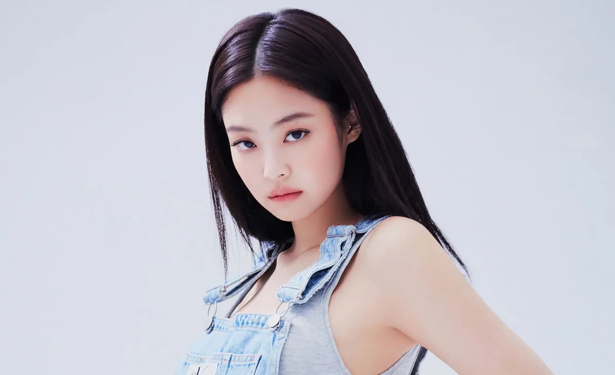 JENNIE