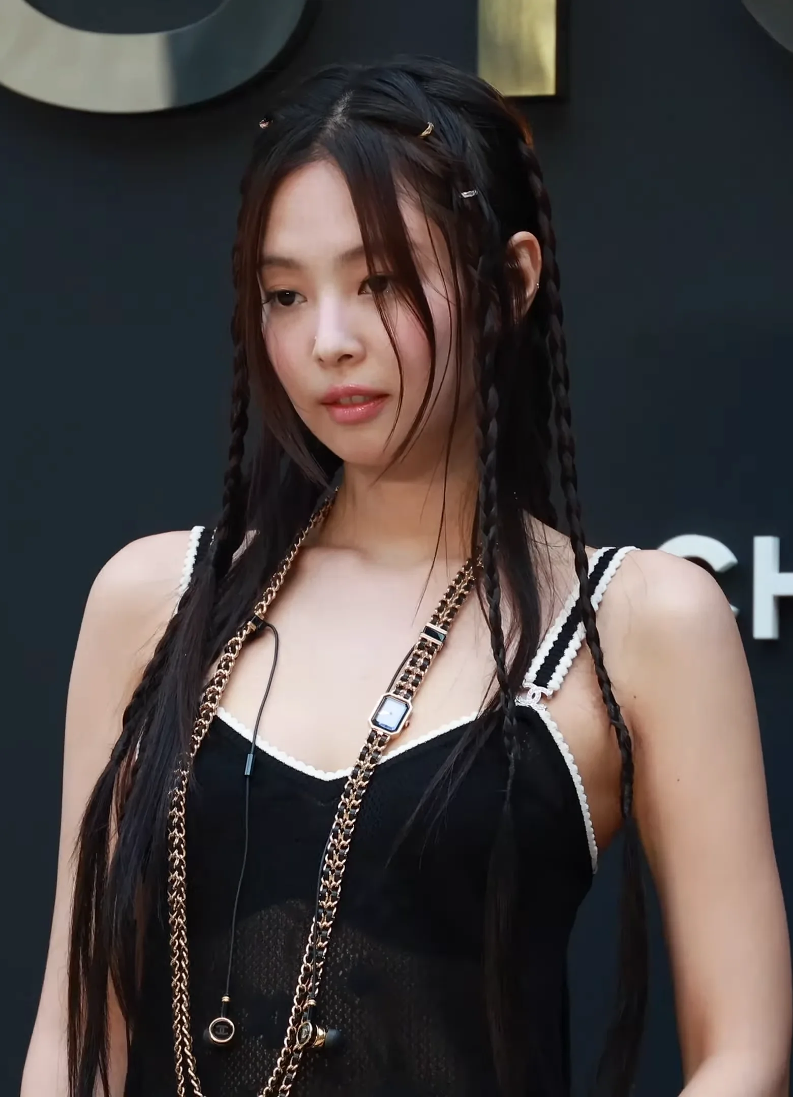 JENNIE 12