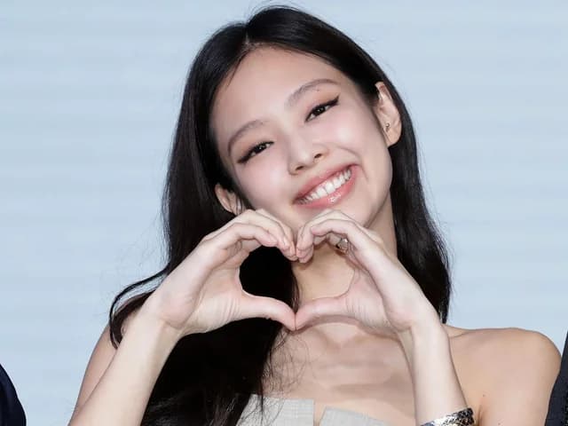 JENNIE 6