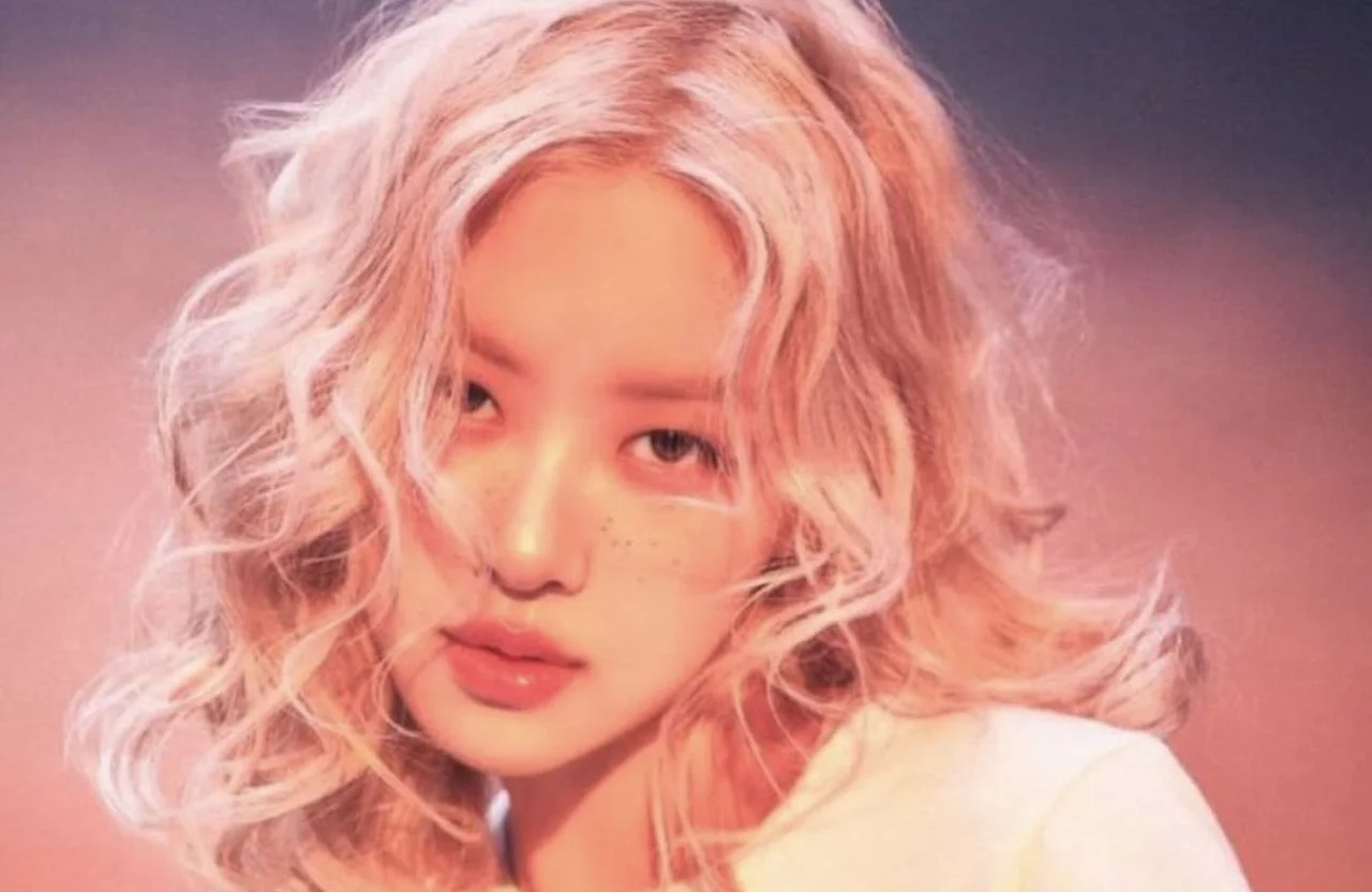 ROSÉ 8