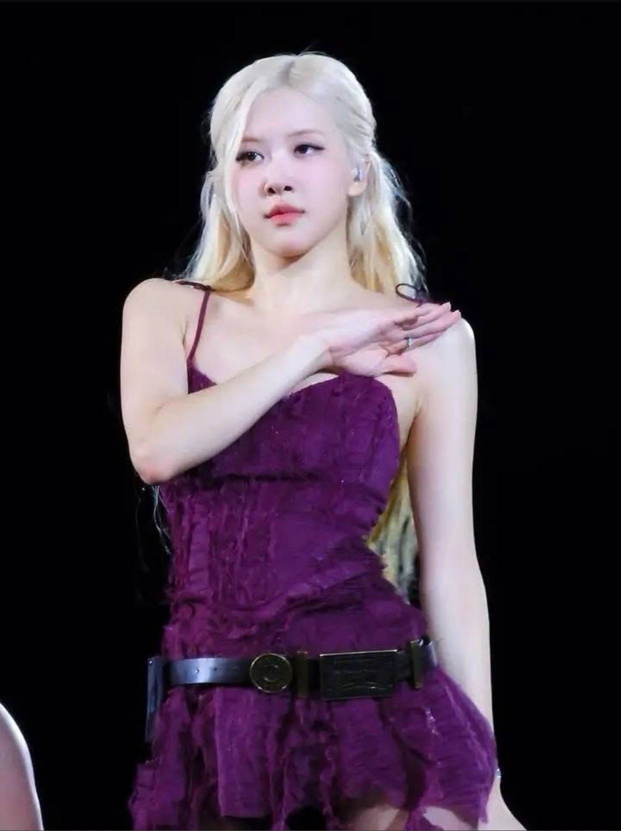 Rosé stage fashion